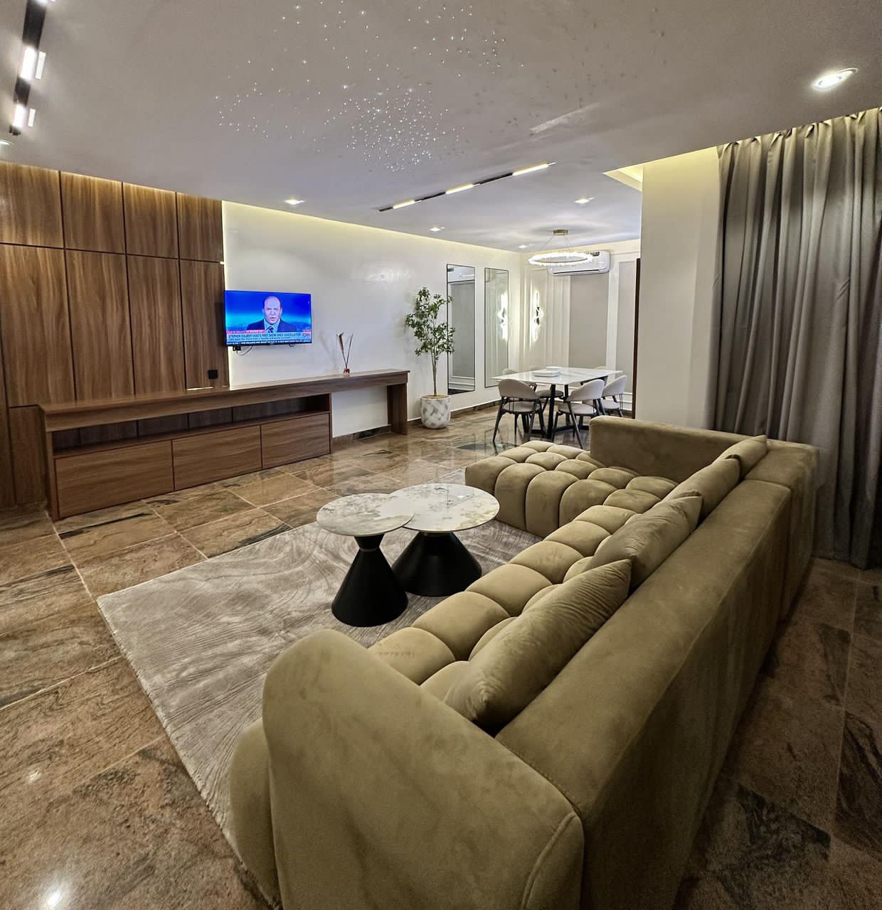 PRESIDENTIAL SUITE