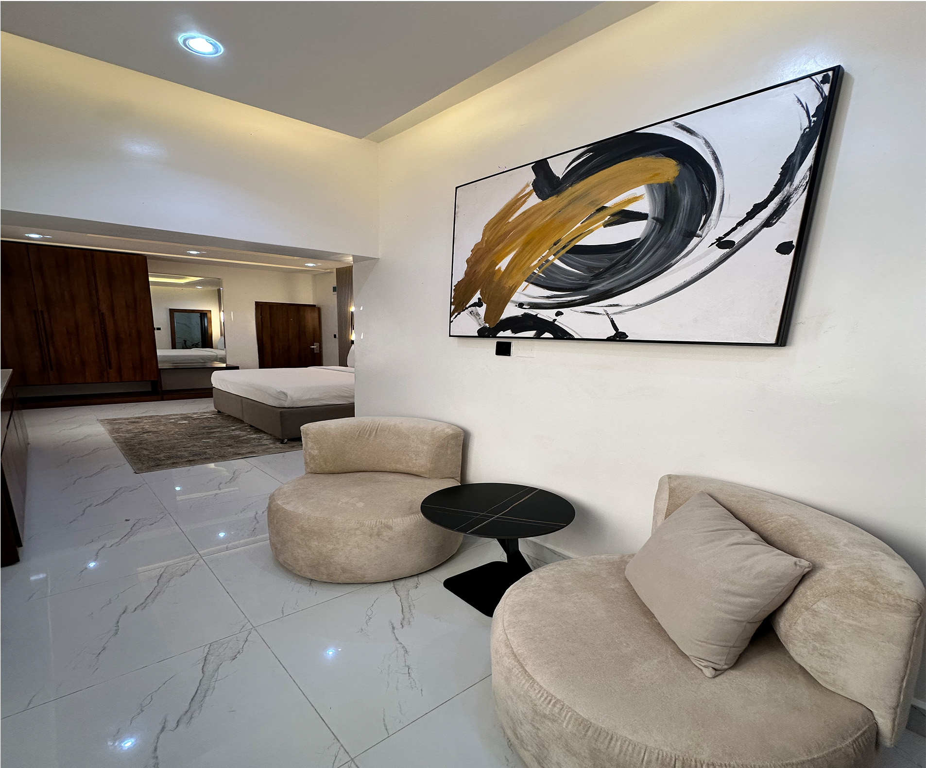 MINISTERIAL SUITE
