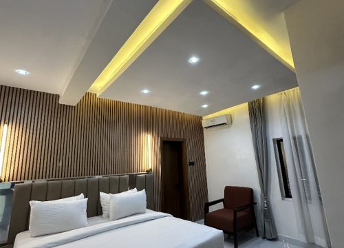 MINISTERIAL SUITE